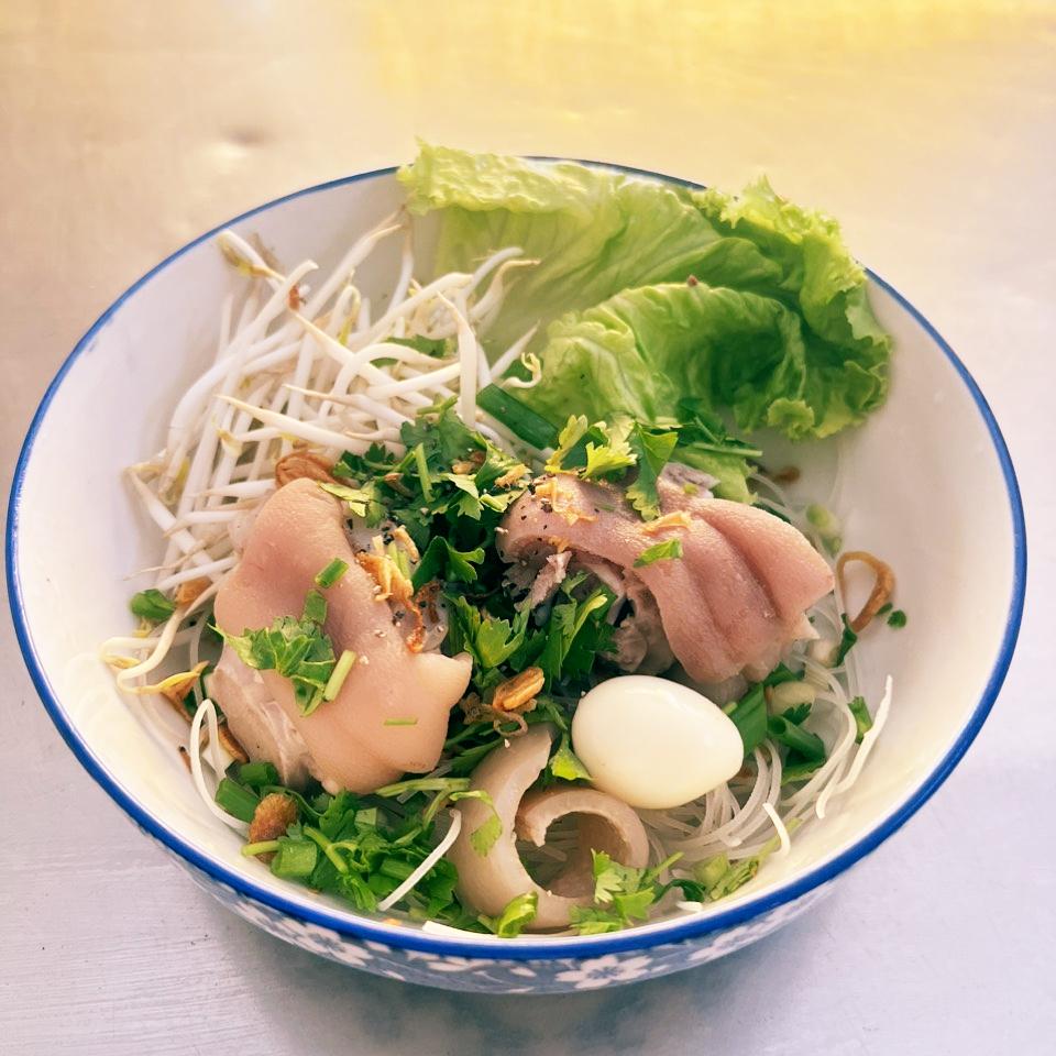 banh-canh-gio-heo