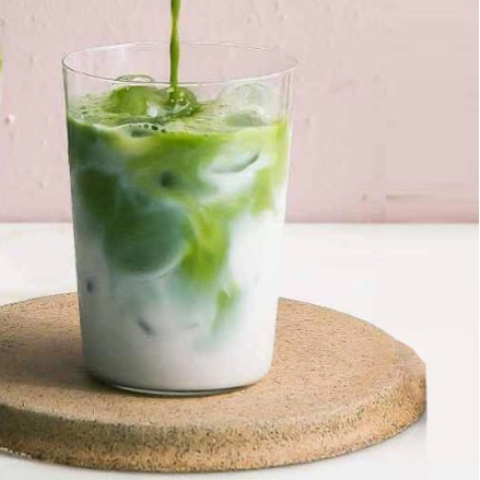 matcha-sua-tuoi-ly-khong-lo