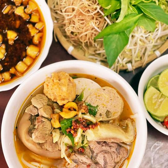 bun-bo-gio-heo-tai-bo-vien