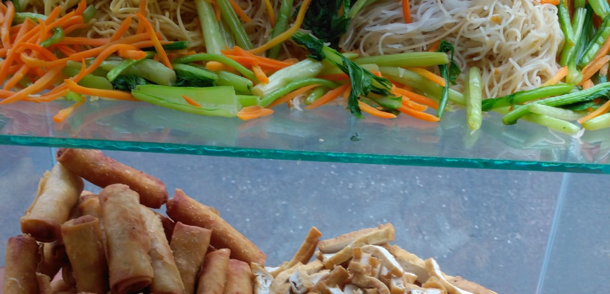 dieu-bun-gao-xao-chay-va-banh-uot-chay