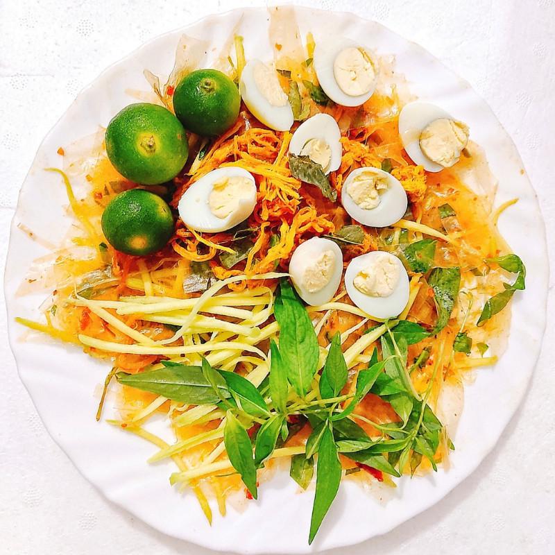 banh-trang-tron-kho-ga