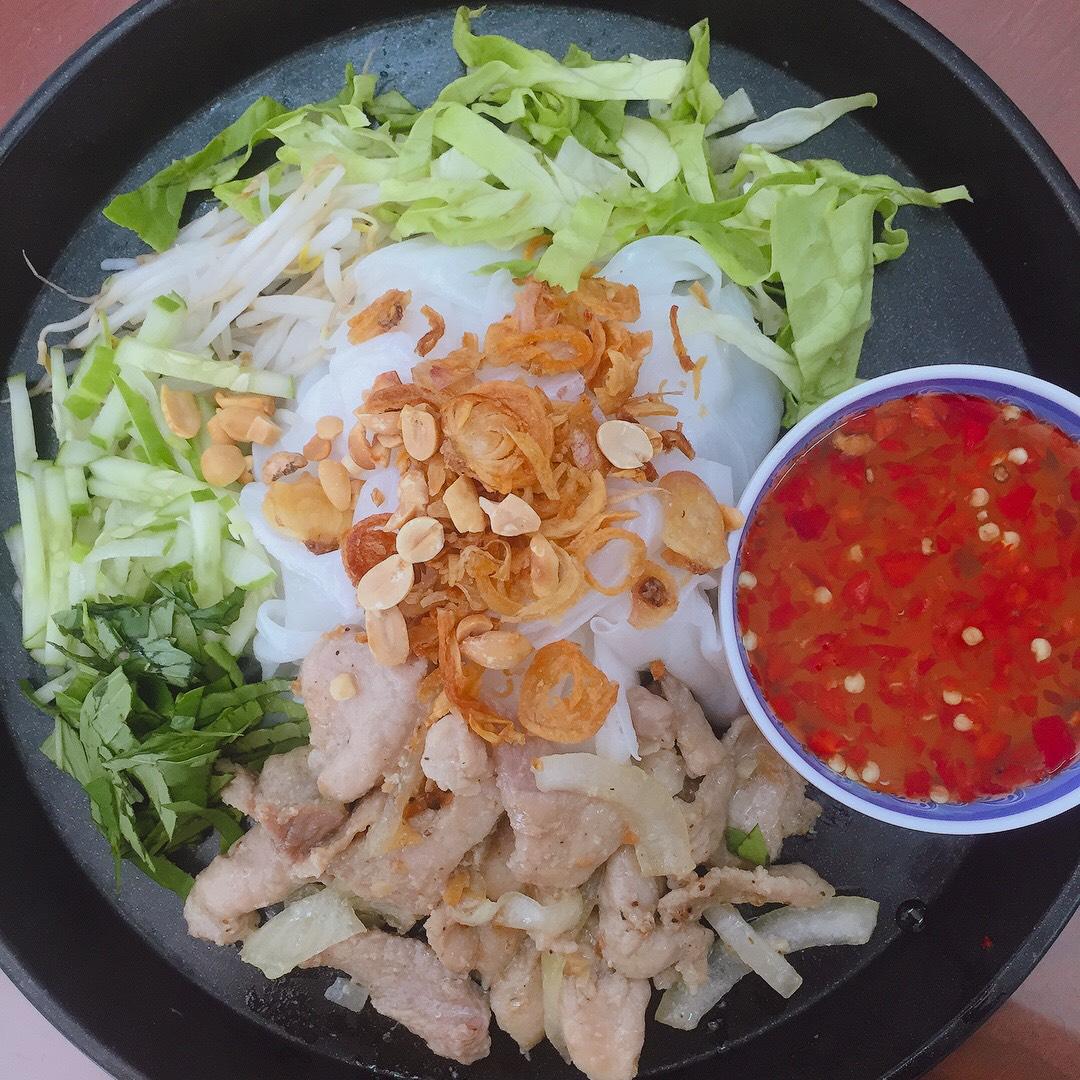 combo-banh-uot-thit-heo-xao-sua-tuoi-cafe-500ml-thach-cafe