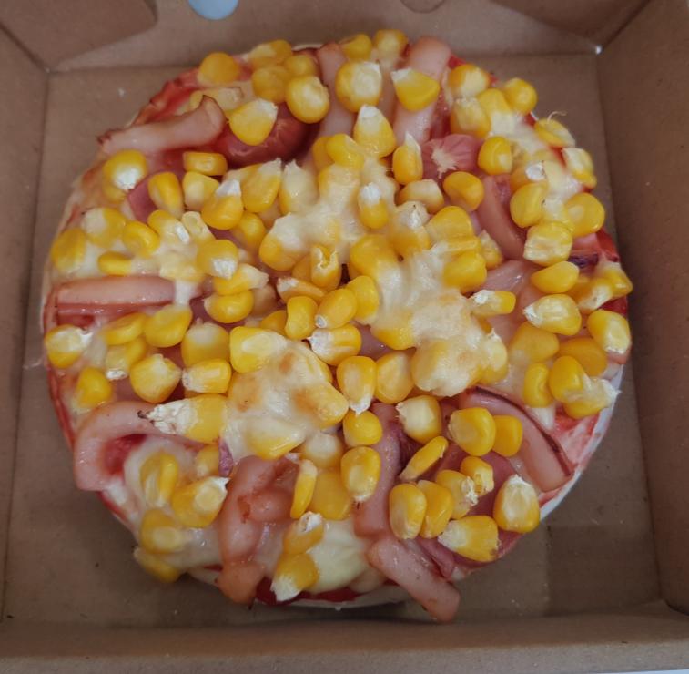 pizza-muc-ngo-pho-mai-size-16cm