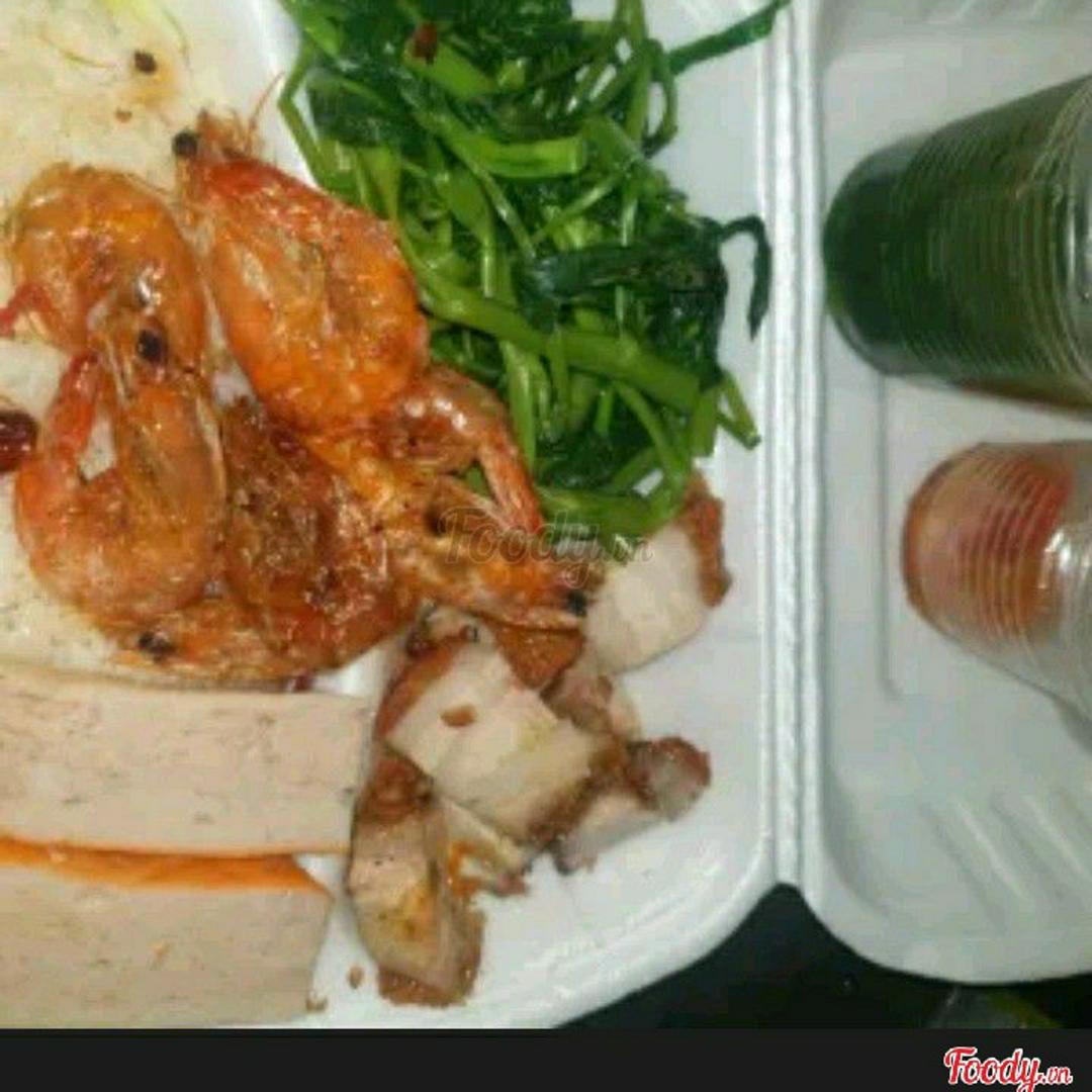 com-thit-quay-tom-rang-cha-que