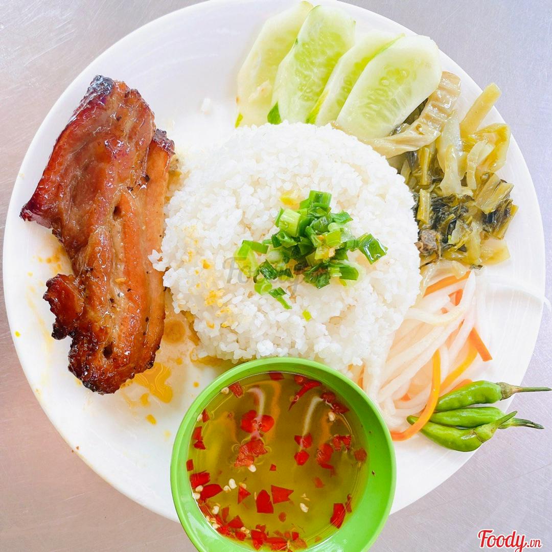 com-tam-ba-roi-nuong