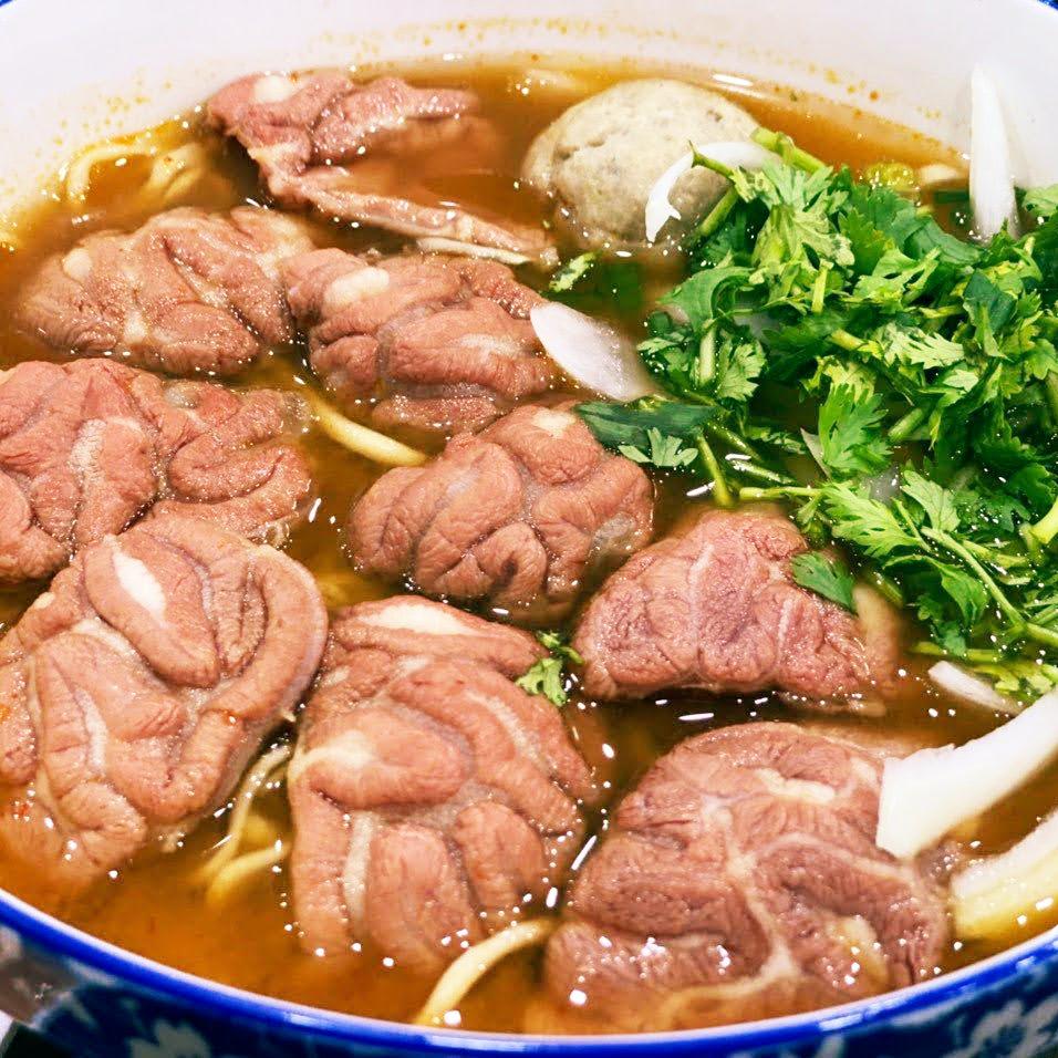 bun-bo-nam-bo-vien-va-chai-7up-mien-phi-ly-a-800ml