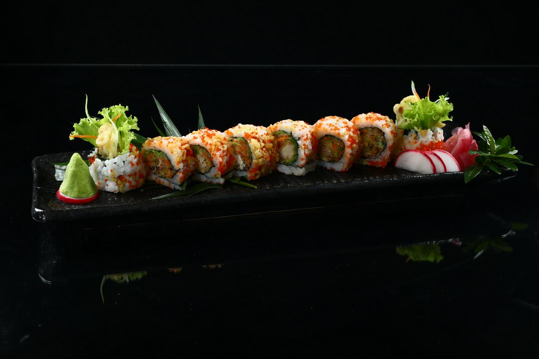 soft-shell-crab-roll-com-cuon-cua-lot-chien