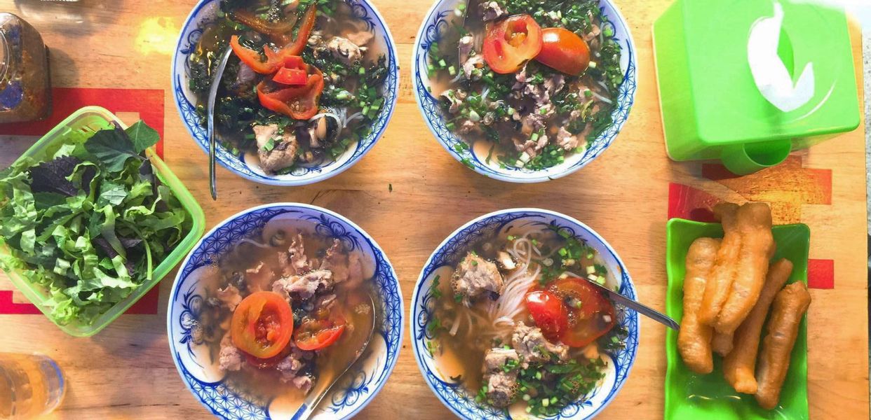 Bún-Ốc-Sườn-Cô-Sáu---Bạch-Mai
