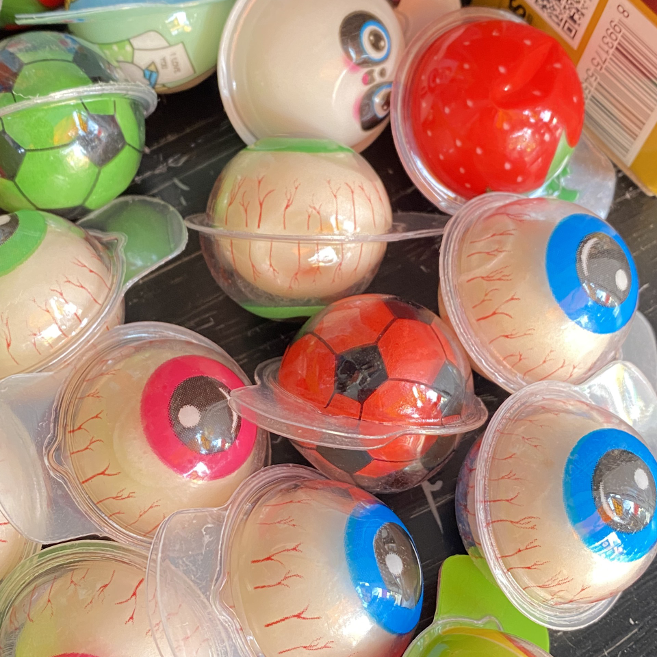 keo-deo-con-mat-trolli-lon