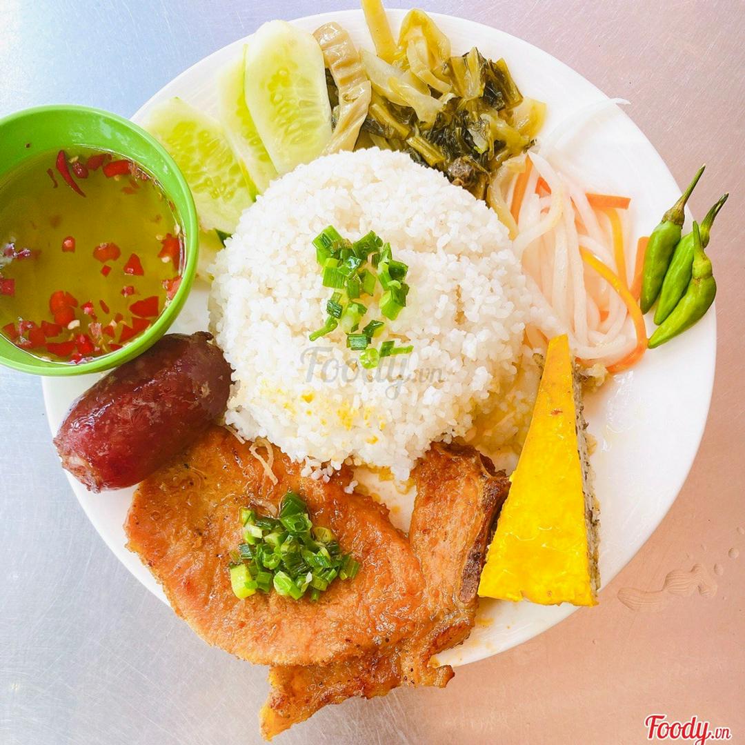 com-tam-suon-lap-xuong-cha