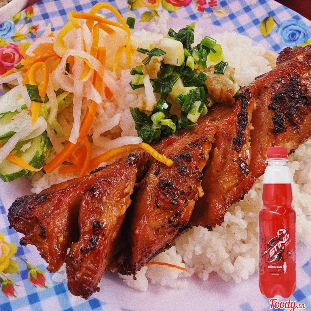 com-tam-suon-cong-sting