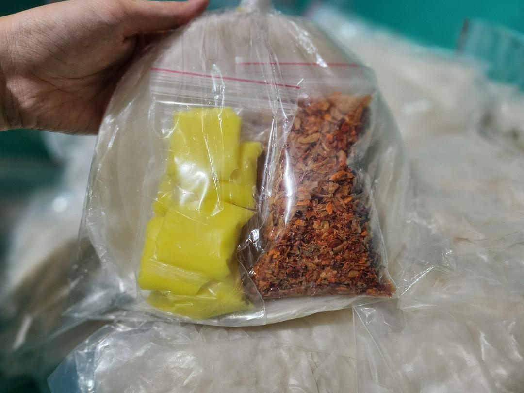 combo-1-2kg-phoi-suong-tron-hut-chan-ko-muoi-tom-hanh-bo