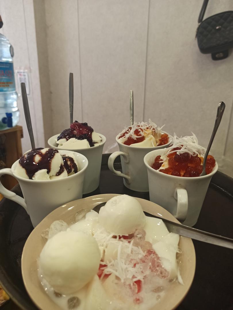 sua-chua-deo-viet-quat