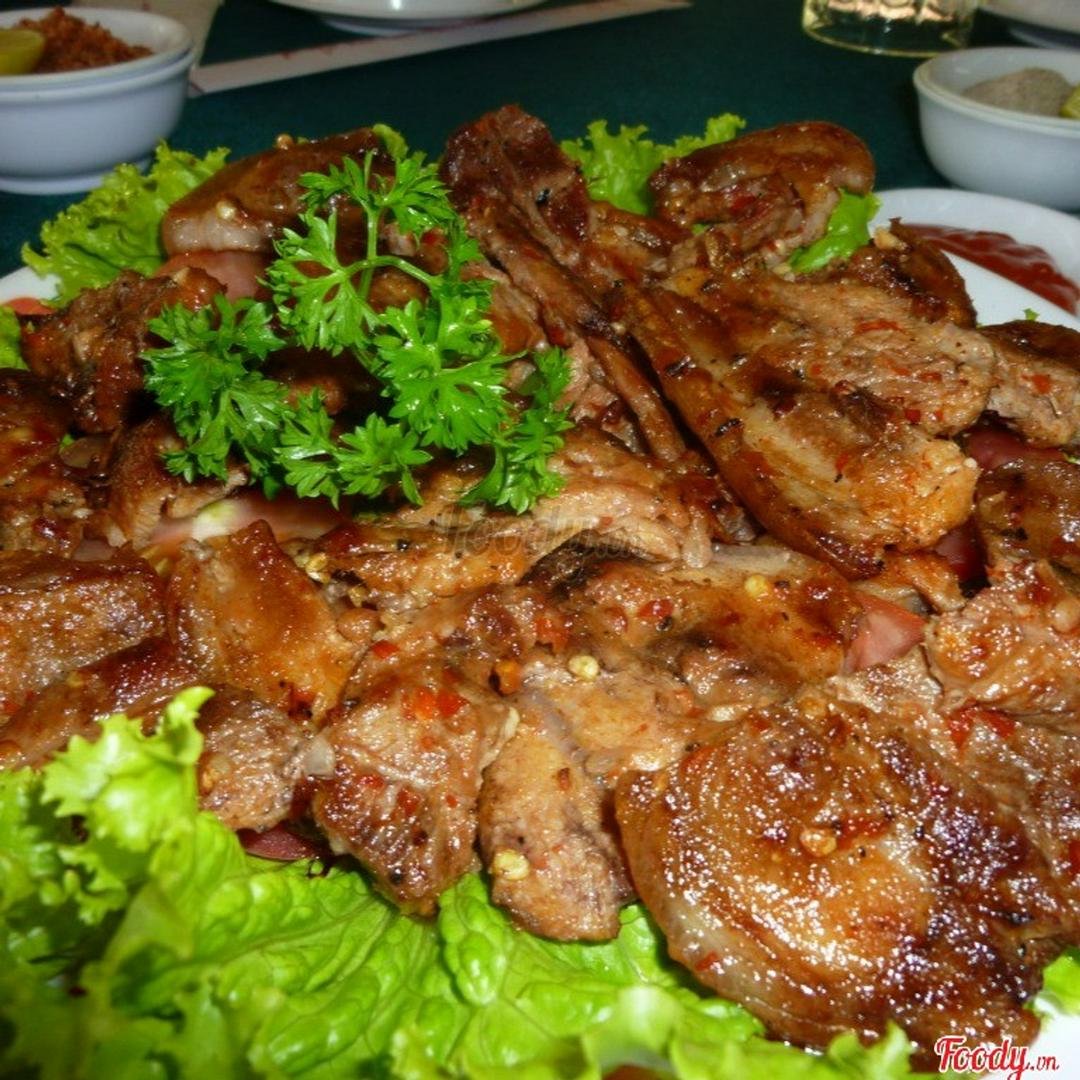 heo-rung-nuong-chao-au-bap