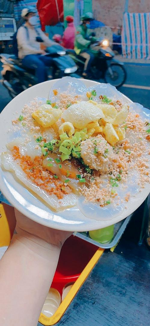 ac-biet-banh-thap-cam