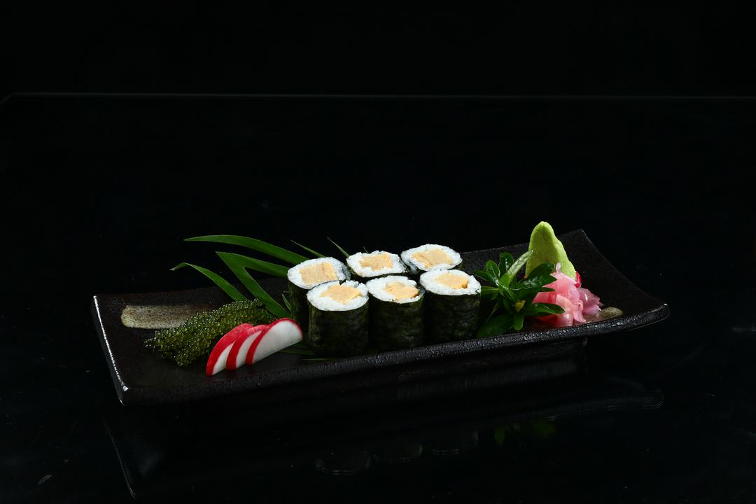 tamago-maki-com-cuon-trung-chien-ngot