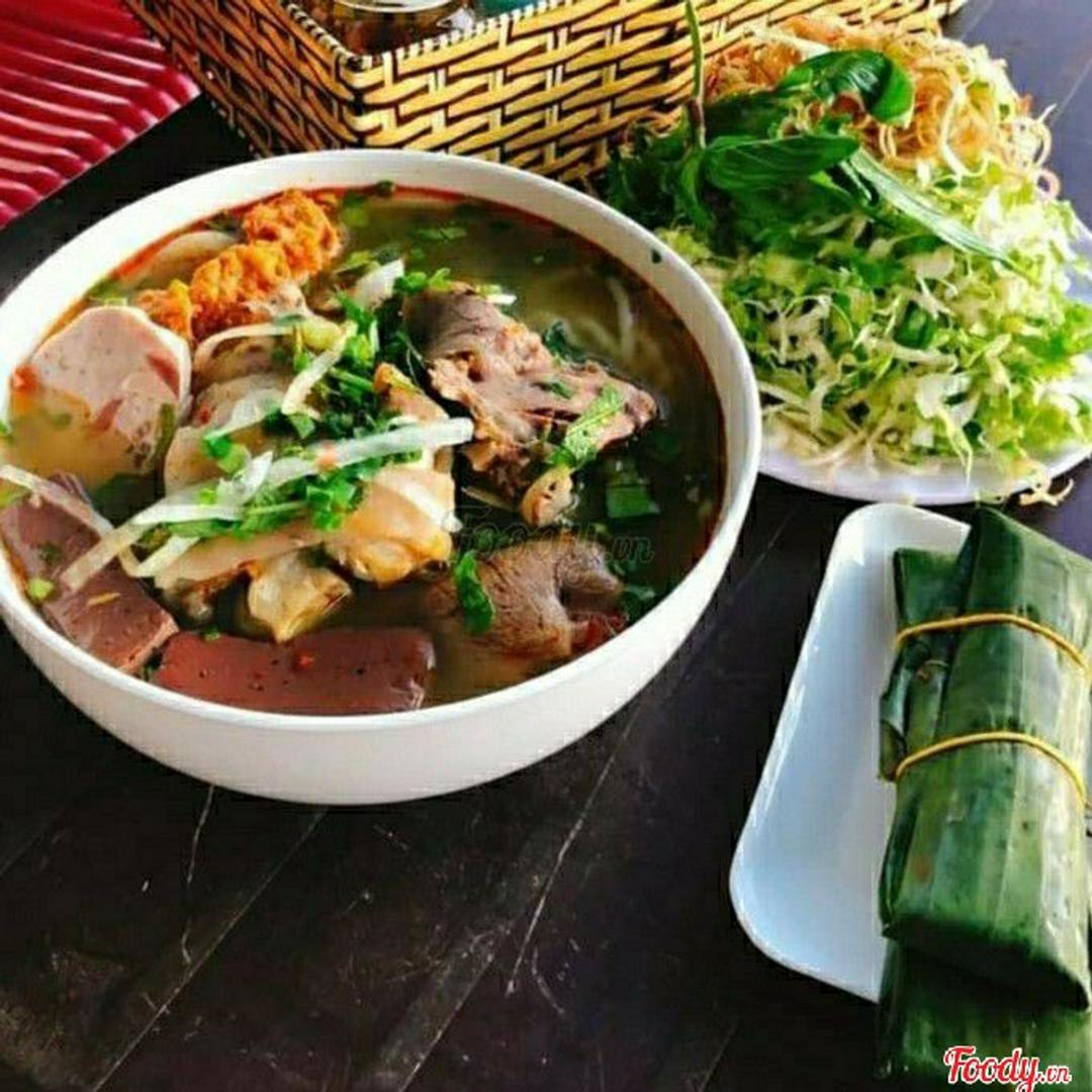 bun-bo-gio-heo-thap-cam