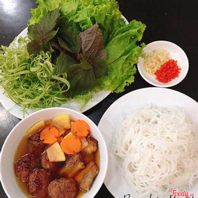 bun-cha-ha-noi-tay-ho-nguyen-gia-tri