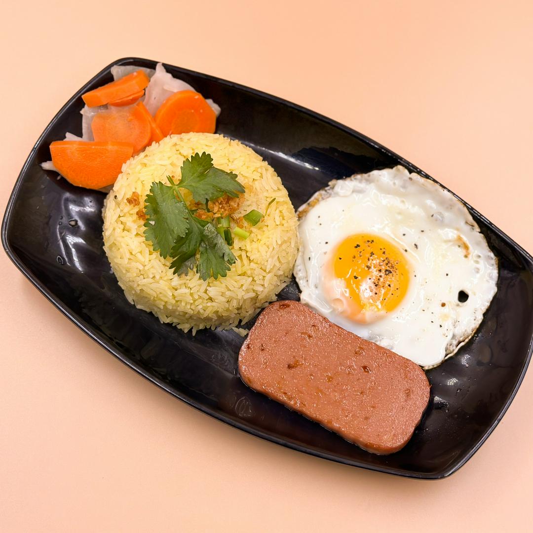 com-spam-thit-hop-op-la-pt