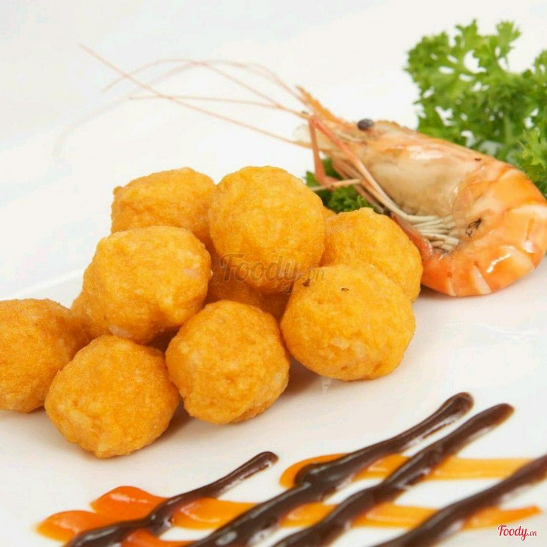 tom-vien-chien-4-vien