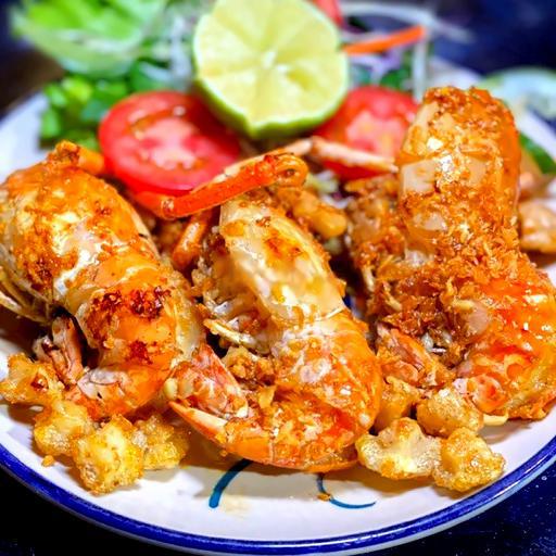 Pan-fried giant river prawn with garlic - tôm càng xanh cháy tỏi