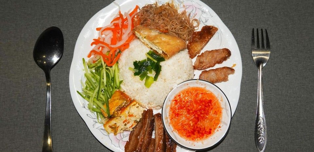 bep-chay-vu-lan-quan-com-tam-chay