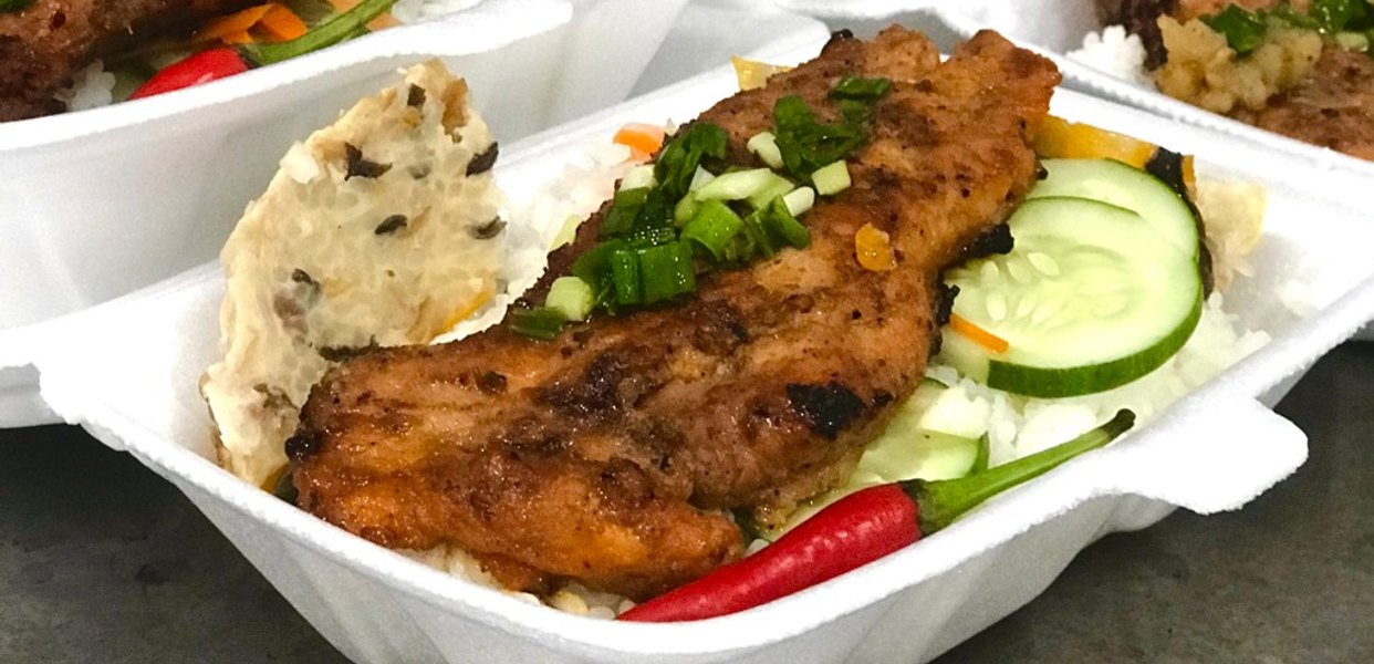 ngoc-lan-com-tam-com-suon-mam-keo-au-co