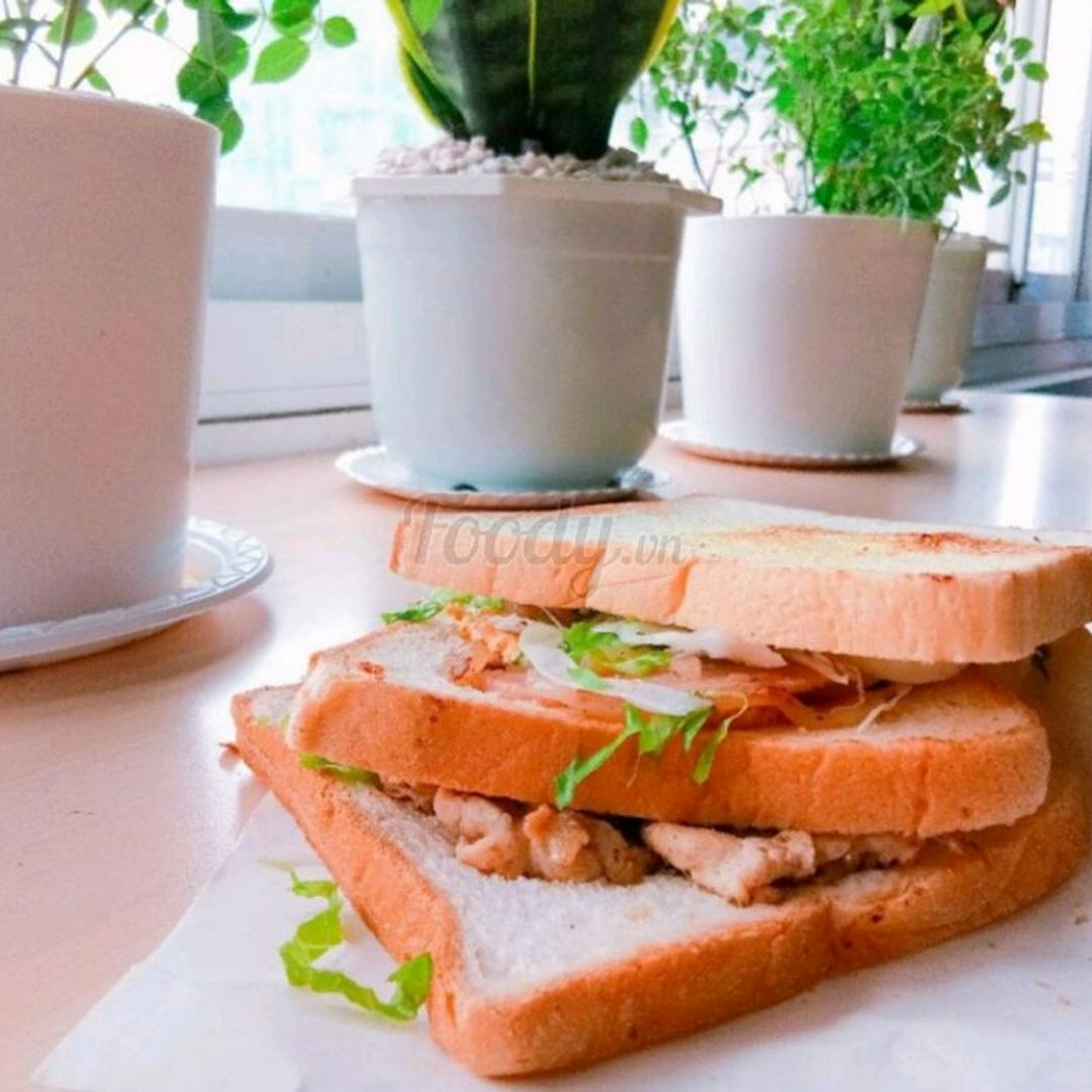 sandwich-trung-pho-mai-xuc-xich-ga-2-tang