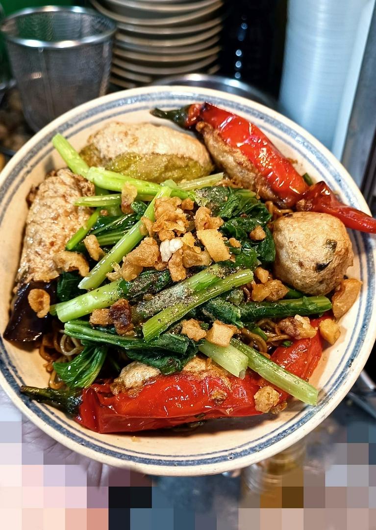 mi-goi-tron-kho-kho-qua-ca-ot