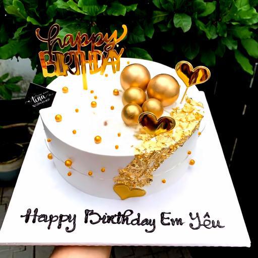 banh-sinh-nhat-trang-tri-hien-ai-4