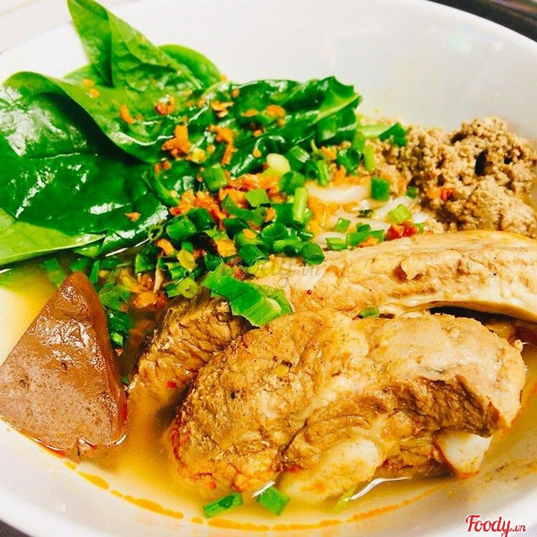 banh-canh-cua-ong-suon-cay