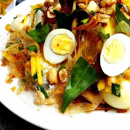 banh-trang-tron-kho-ga