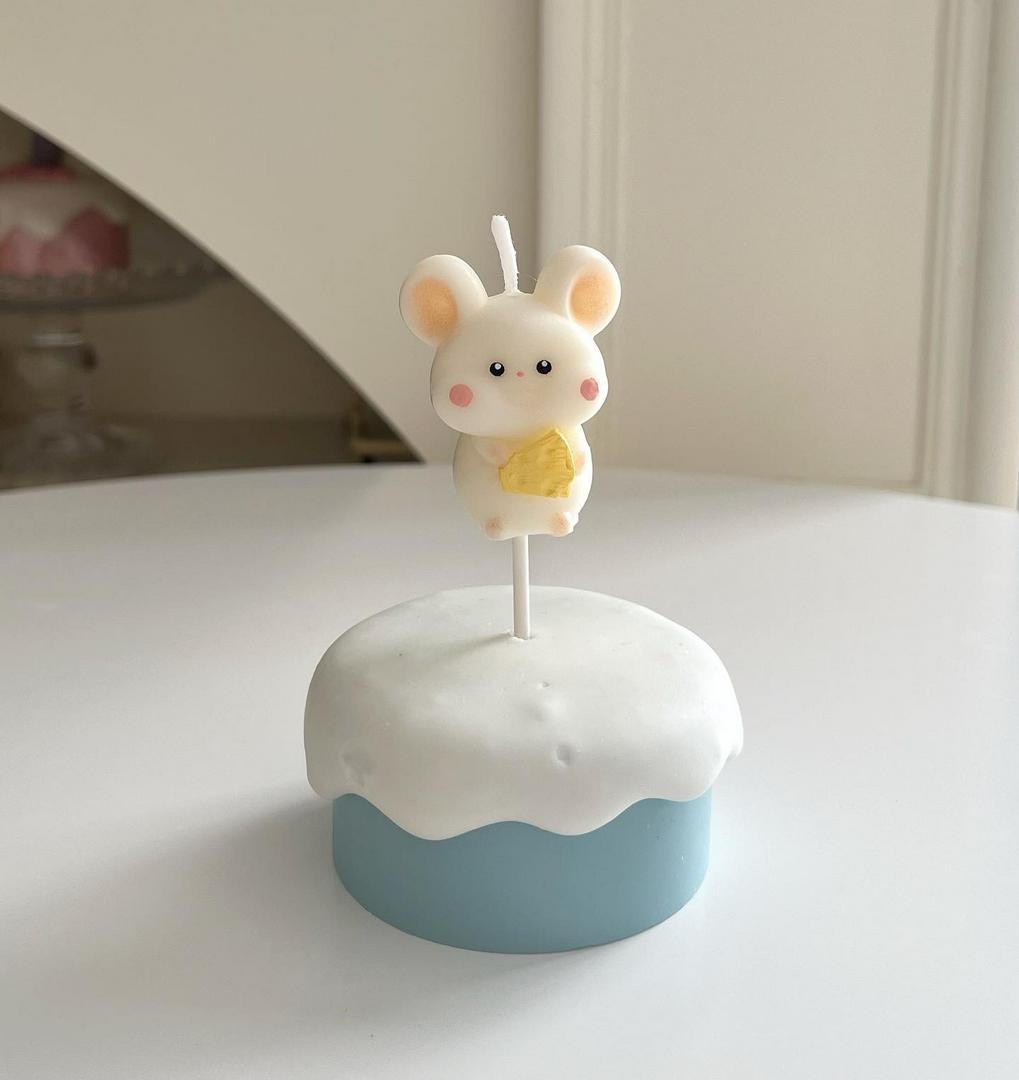 nen-sinh-nhat-mouse-cheese