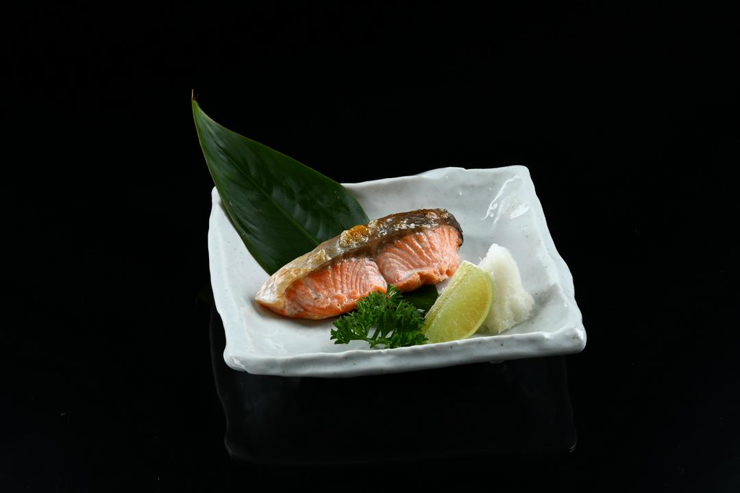 sake-shioyaki-ca-hoi-nuong-muoi