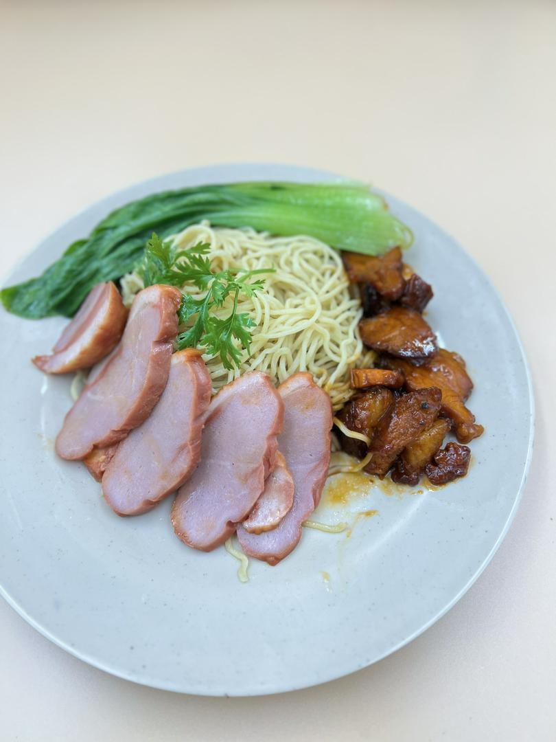 mi-trung-2-vat-sot-x-o-sate-cay-xa-xiu-luon-ngong-pt