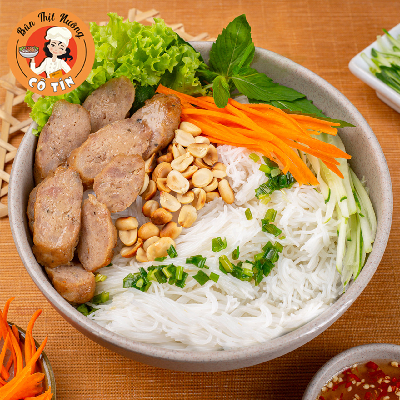 bun-thit-nuong-co-tin-phan-huy-ich