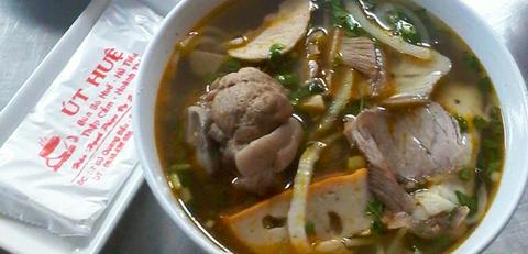 Hình ảnh Út Huệ - Bún Bò - Bánh Canh - Đỗ Quang Đẩu