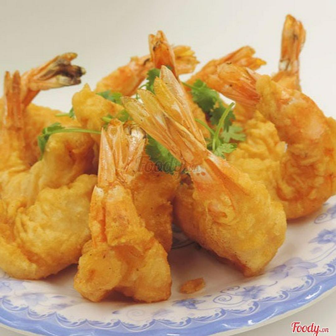 tom-su-lan-bot-chien-gion