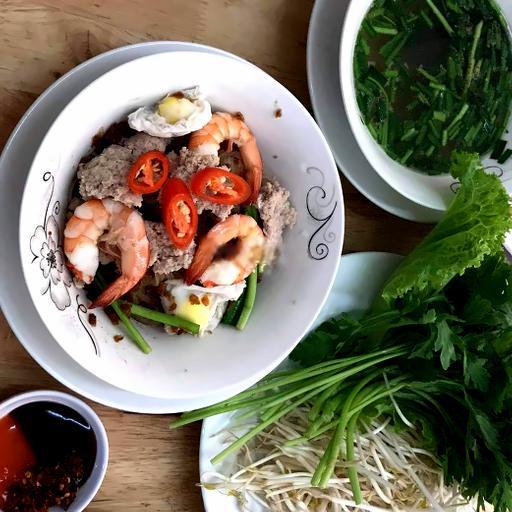 hu-tiu-kho-tom-thit-bam