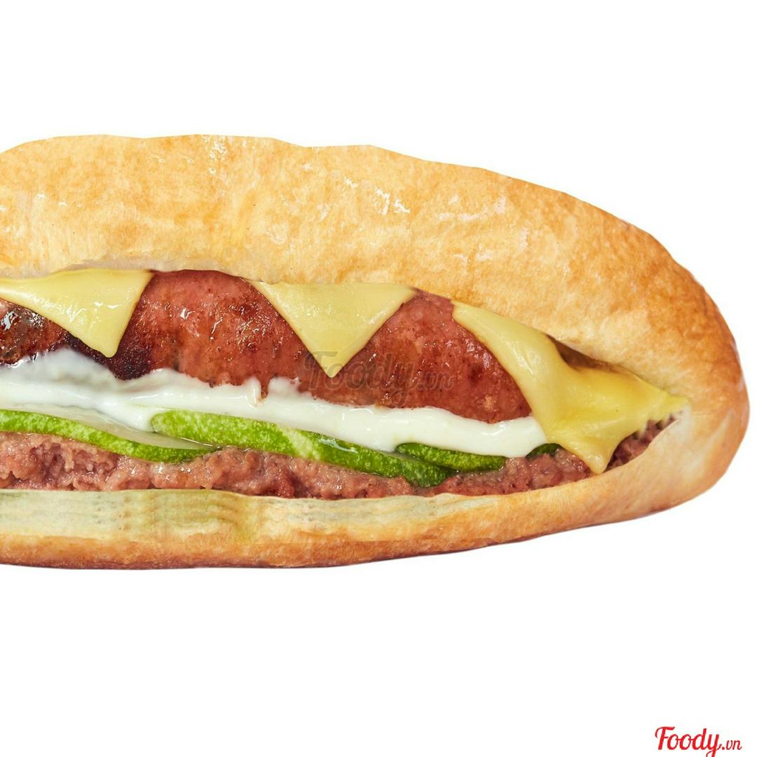 banh-mi-xuc-xich-tuoi-phomai