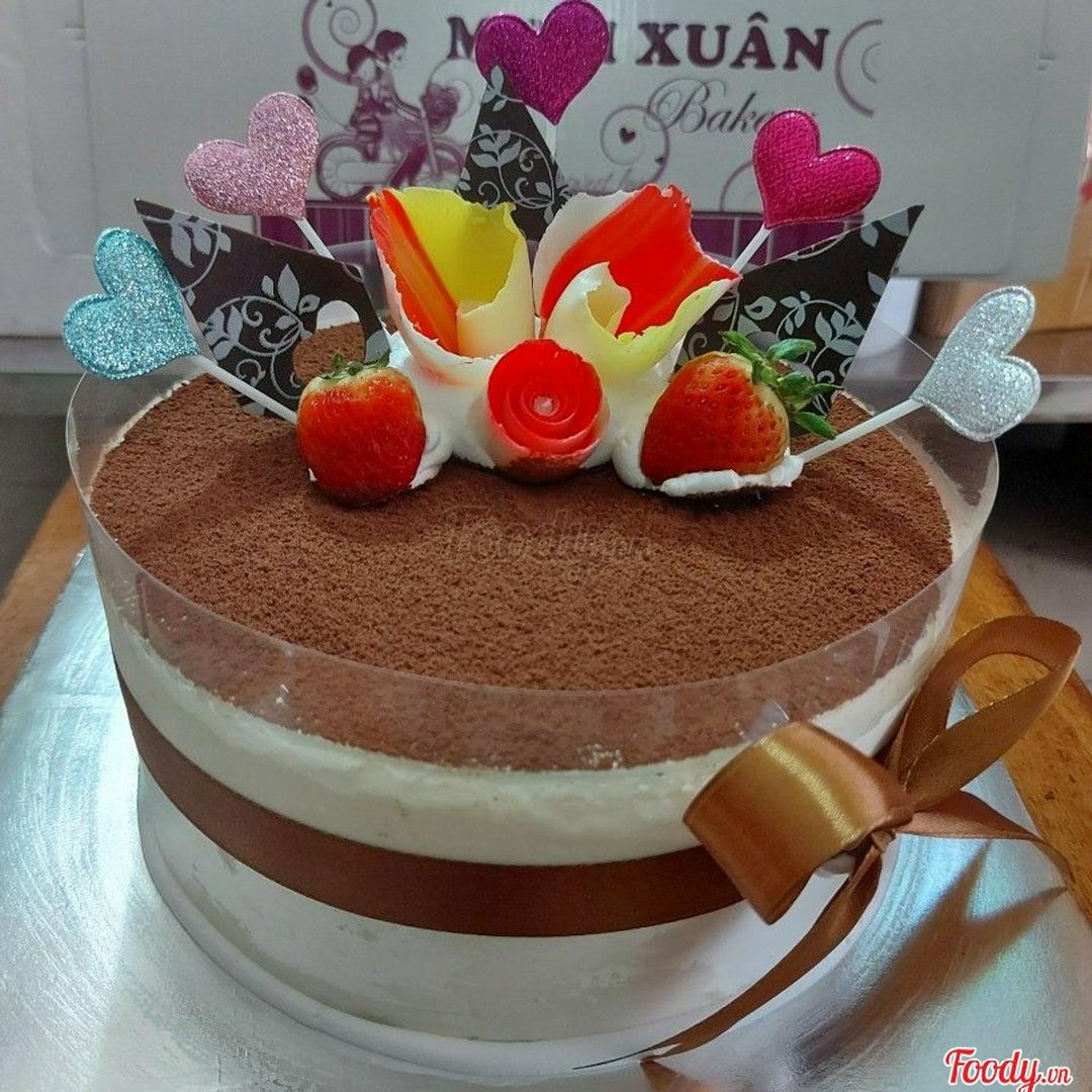 banh-kem-tiramisu-lon