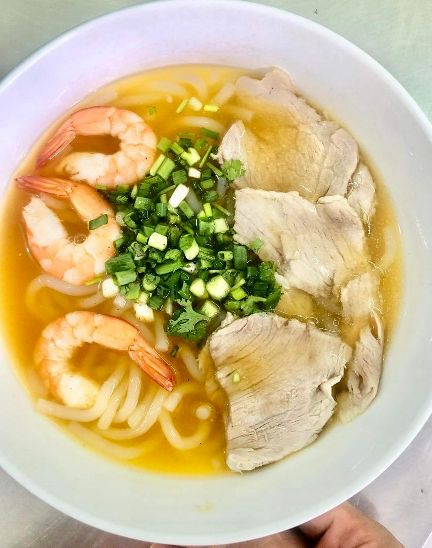 banh-canh-tom-thit-nac