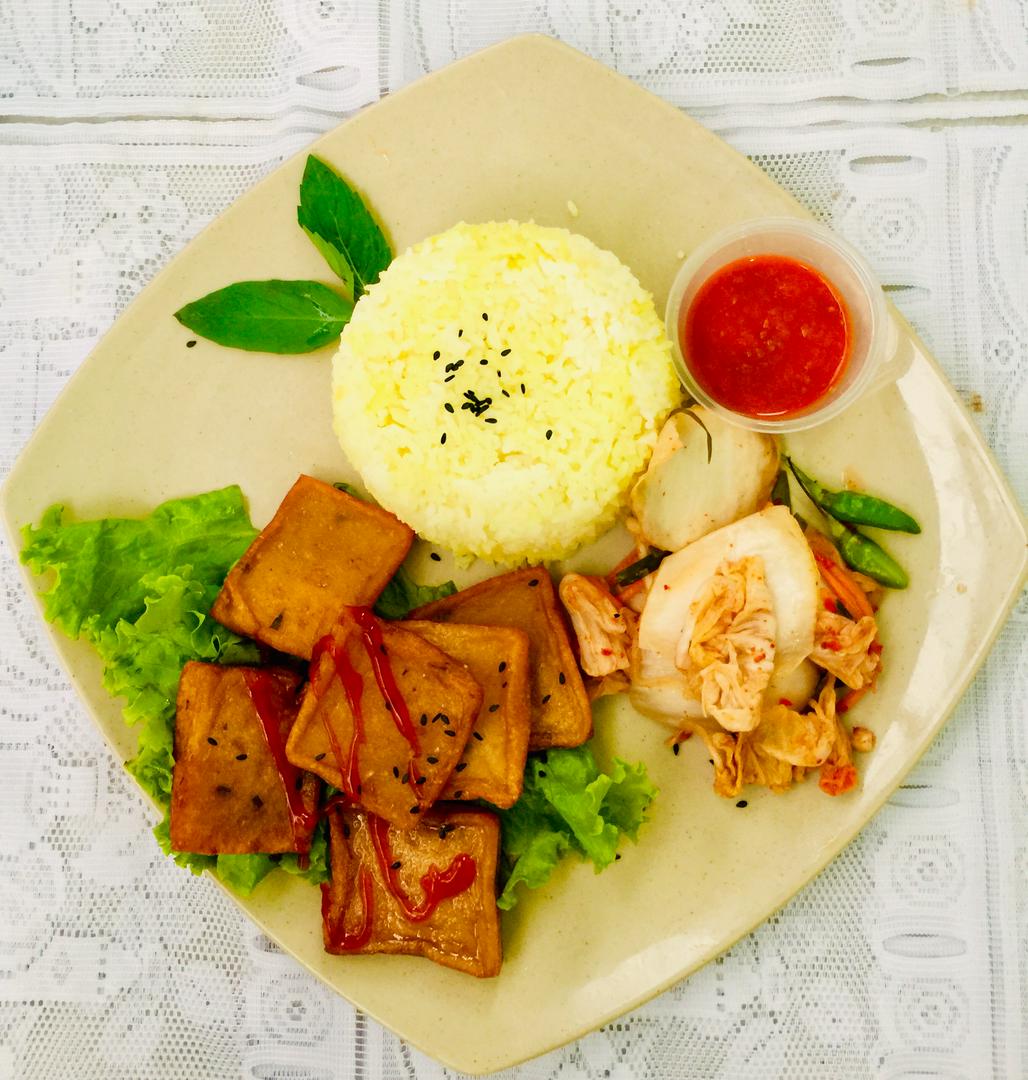 com-cha-ca-kim-chi-han-quoc-sot-chua-cay