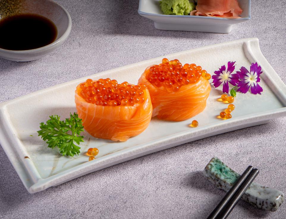 sake-ikura-gunkan-sushi-ca-hoi-va-trung-ca-hoi