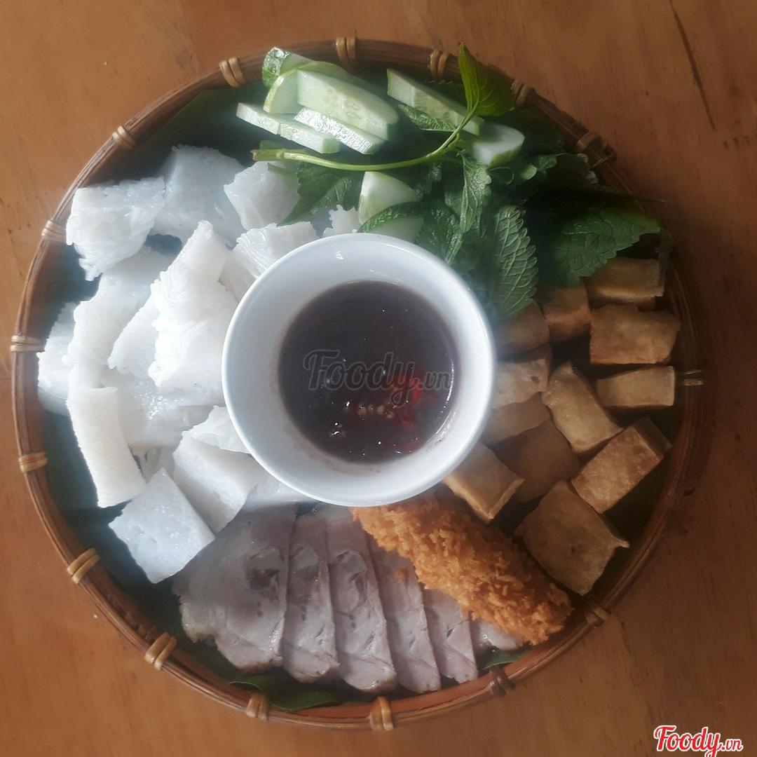 bun-au-thit-nem-chua