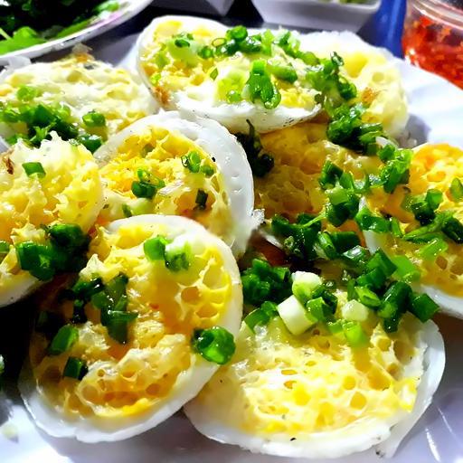 banh-khot-nhan-trung