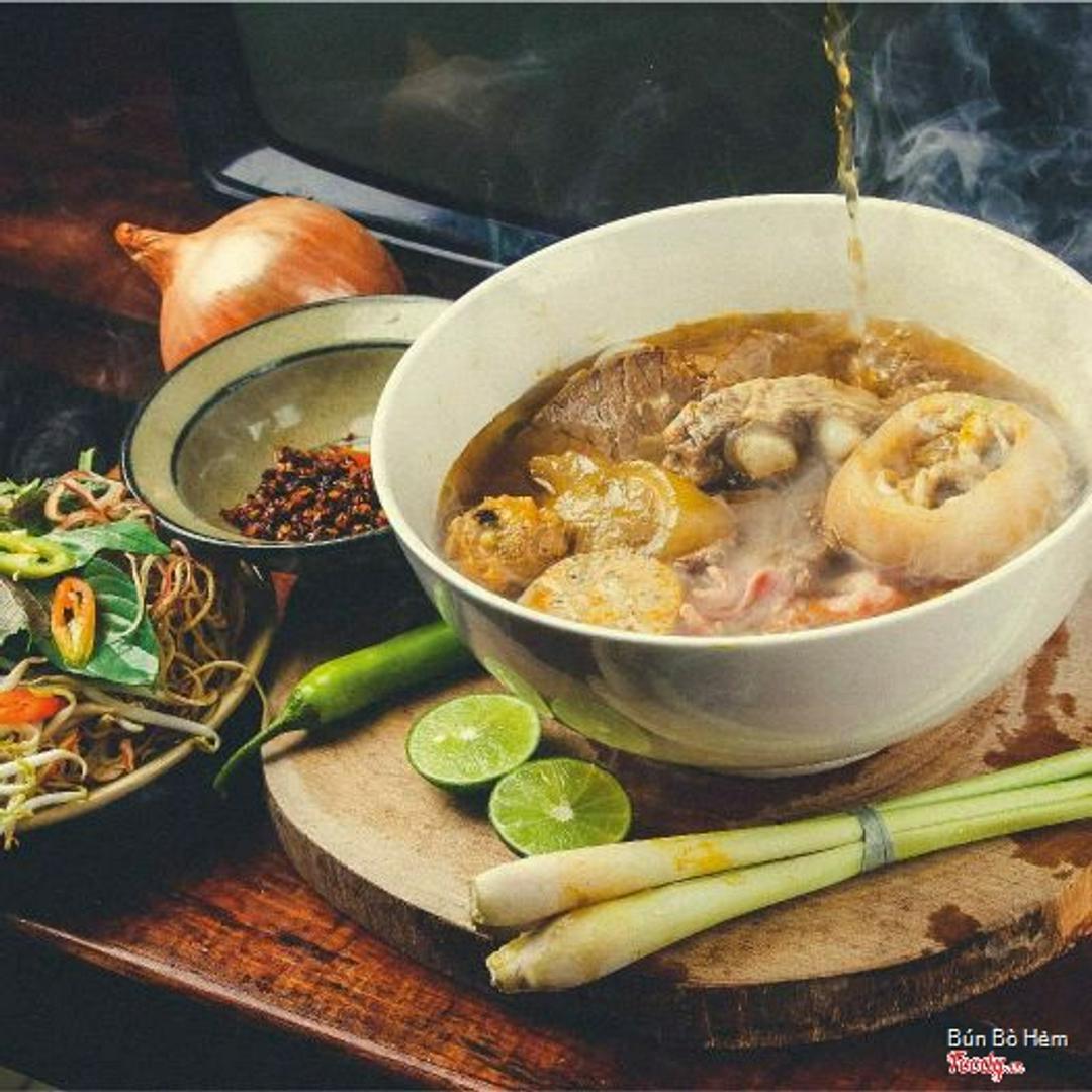 bun-bo-to-cha-ba-lua