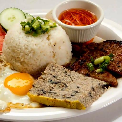 com-tam-suon-cha-op-la