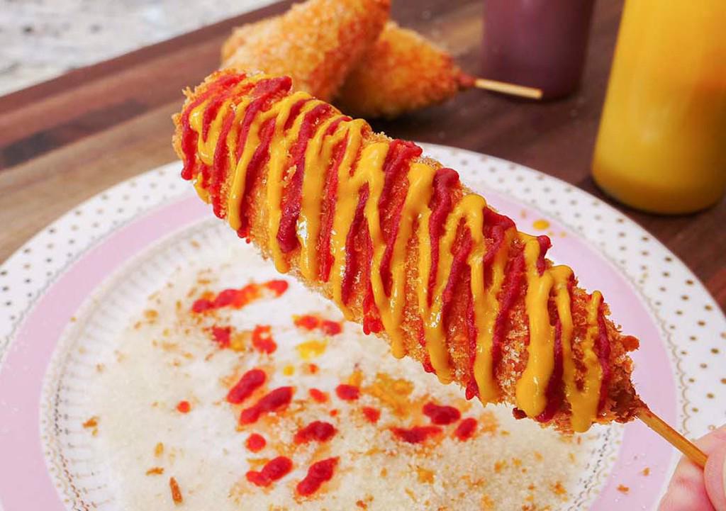 corn-dog-xuc-xich-pho-mai