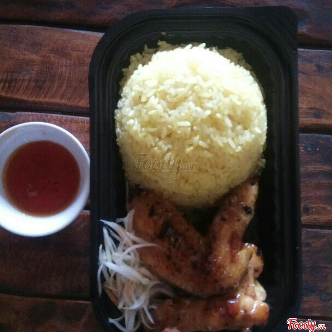 com-canh-ga-chien-mam